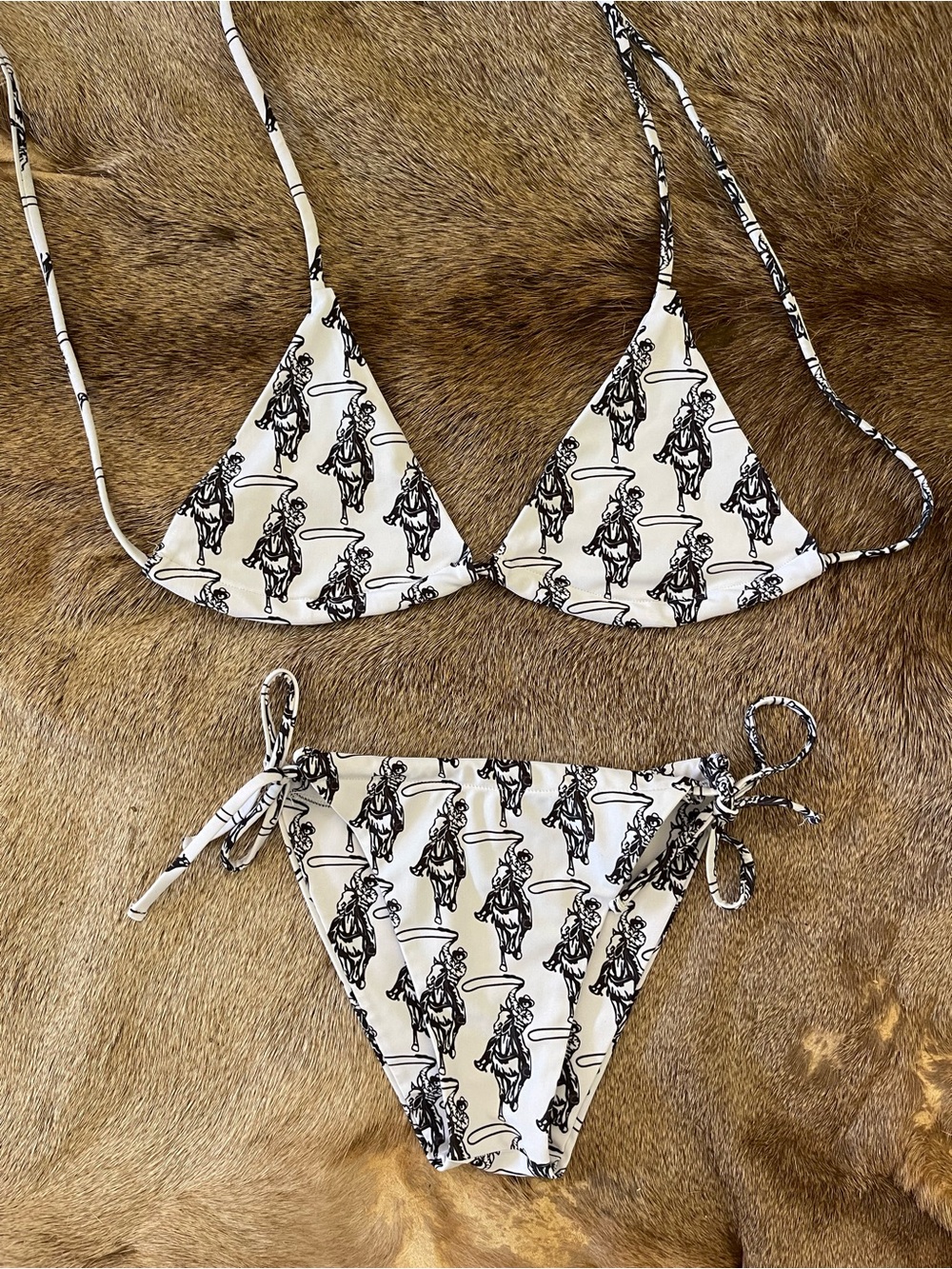 Women’s Black & White Printed Triangle Bikini Set